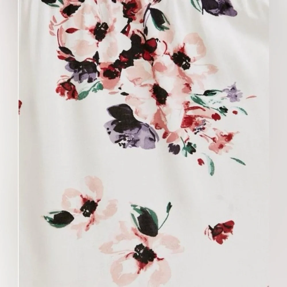 Torrid White Floral Maxi Challis Teired Dress size 2 = 18/20 - Picture 3 of 13